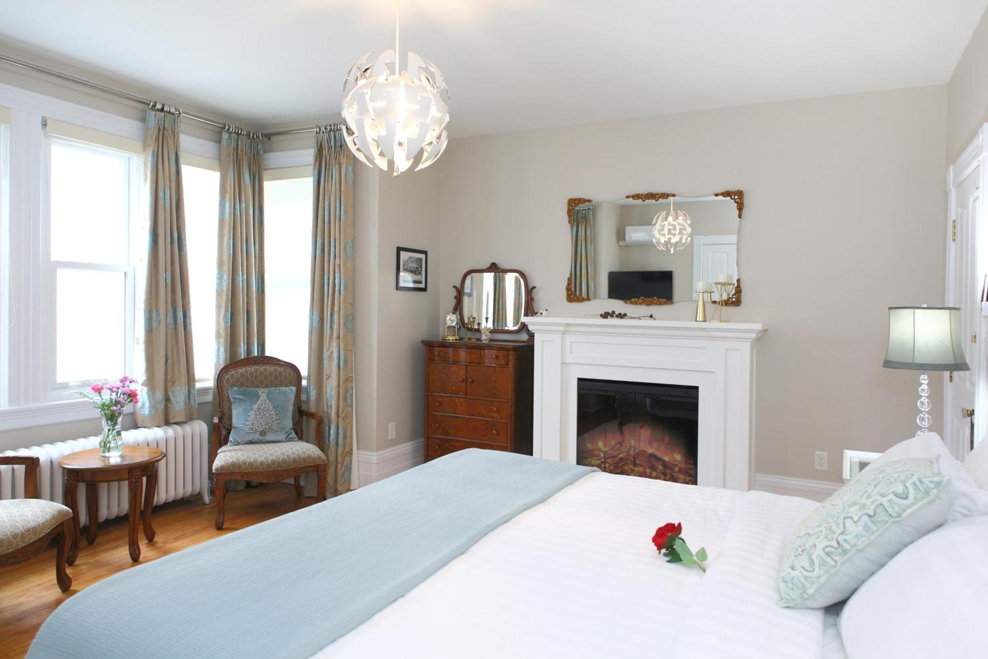 No 1 Grafton Inn ชาร์ลอตต์ทาวน์ ภายนอก รูปภาพ