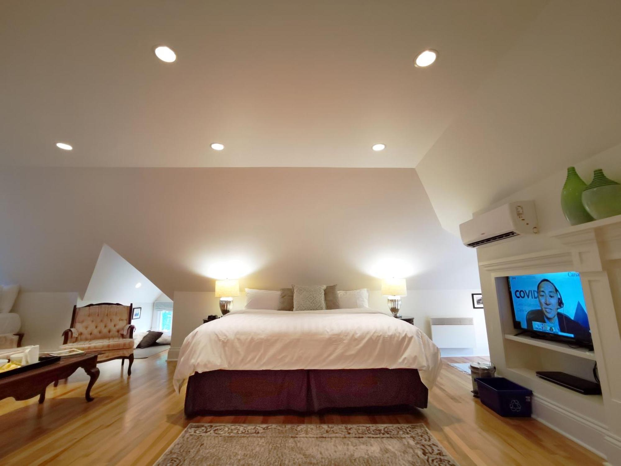 No 1 Grafton Inn ชาร์ลอตต์ทาวน์ ภายนอก รูปภาพ